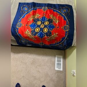 Women scarf preowned